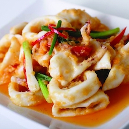 Stir Fried Squid With Salted Duck Egg