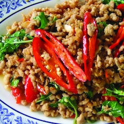 Spicy Fried Chicken With Basil Leaves